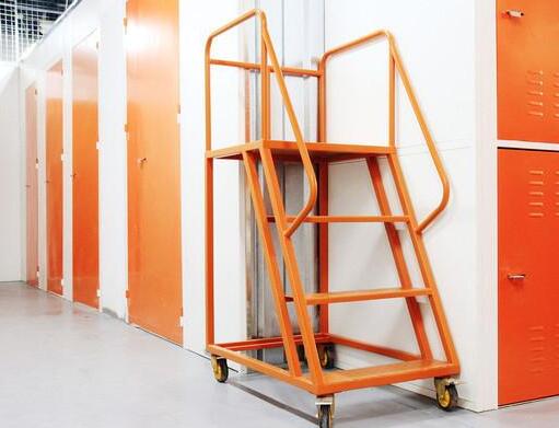 巨沃倉(cāng)儲(chǔ)